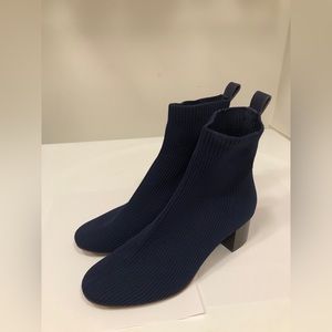 Everlane Reknit Glove Boot Size 8.5 NAVY